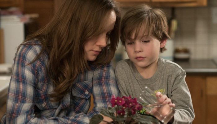 Who is the kid from the film "Wonder" what does he resemble without cosmetics, and how can he respond?