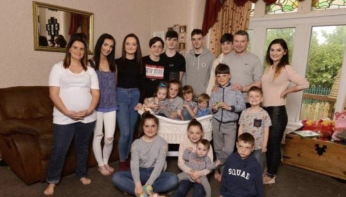 This 40-year-elderly lady brought forth her twentieth kid. The existence of this family will unquestionably astonish you!