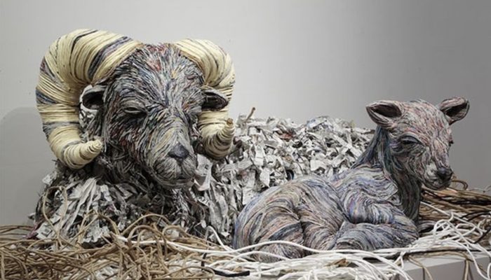 A Japanese artist uses old newspapers to make animal sculptures, saving the planet. See her masterpiece.
