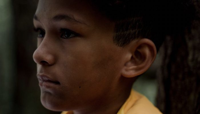 The boy wants to work at a Grocery store, but the owner is troubled when he finds out his dad as a millionaire.