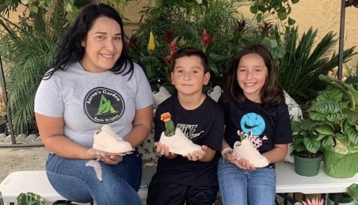 In spite of the fact that an 8-year-old child and his family were living on the streets, he developed a business concept and purchased an apartment 8 months later.