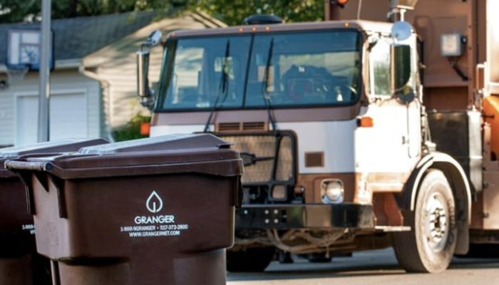 A little puppy is discovered among the trash by the driver of a garbage truck, who saves her life.