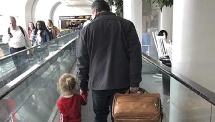 On the plane, mom was unable to control her young daughter, and then something unexpected happened.