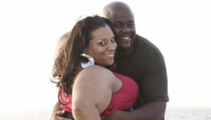 What does a woman with hips almost 2.5 meters wide look like?