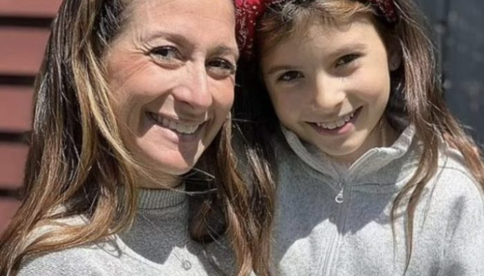 The doctors were shocked when this mother gave birth to two twins at the same time. See how miracle the babies are.