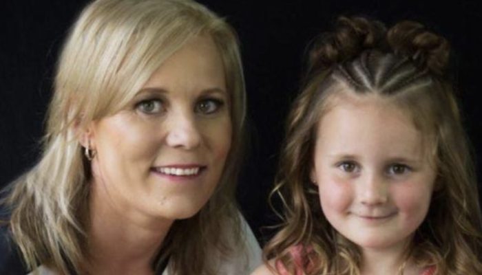The mother of this young girl creates one-of-a-kind hairstyles for her daughter every day. This time the hairstyle is stunning.