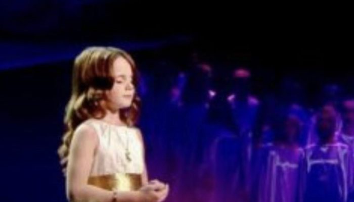 Everyone was excited to see the young girl's performance of one of the most challenging songs ever.
