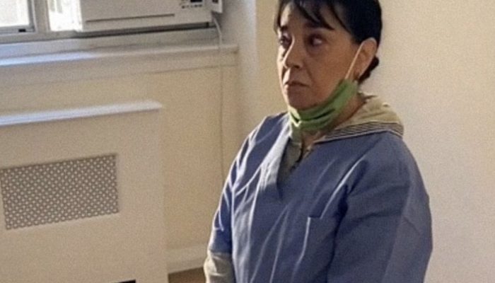 For 20 years, a cleaning lady worked at an elite house but lost her job. See what residents did.