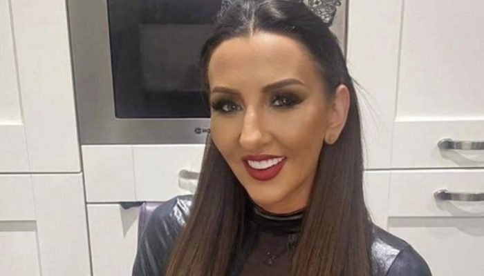 The mother looks unrecognizable after a remarkable transformation. Now he is extremely beautiful after her long-term marriage.