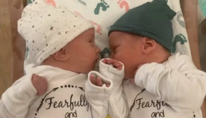 The wonderful spouses successfully gave birth to twins and broke a true record.