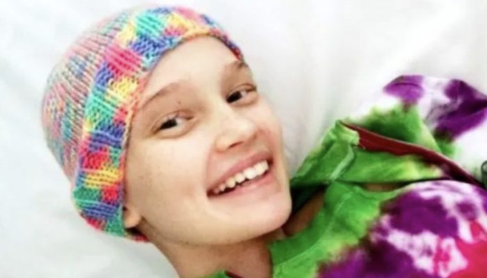 The touching story of a girl and her lovely kitty, who remained by her side during her darkest hour.