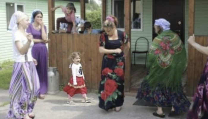 Twenty-two years ago, the mother gave her five-year-old daughter to the gypsies.