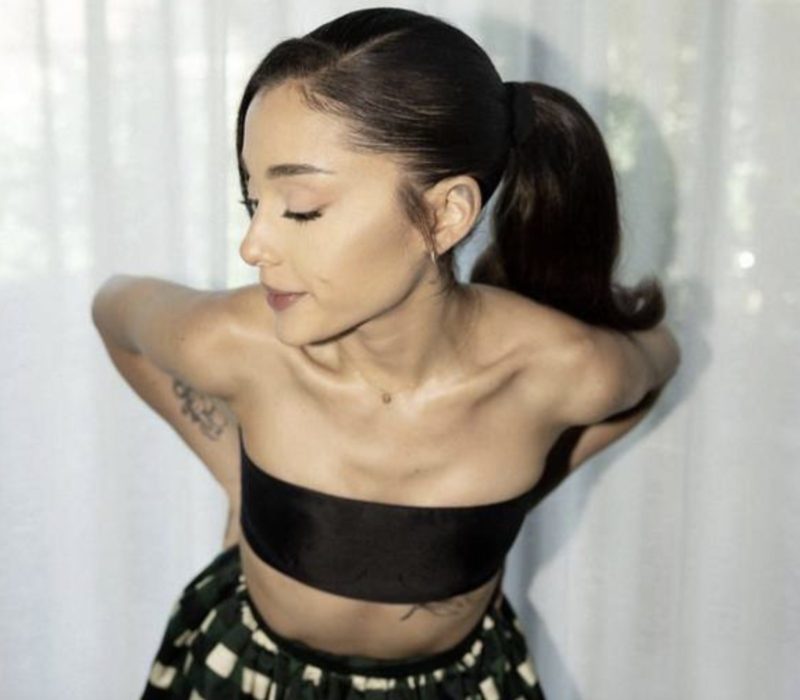Ariana Grande a déclaré que pendant la pire période de sa vie, on lui avait prescrit "beaucoup d'antidépresseurs" pour l'aider à faire face