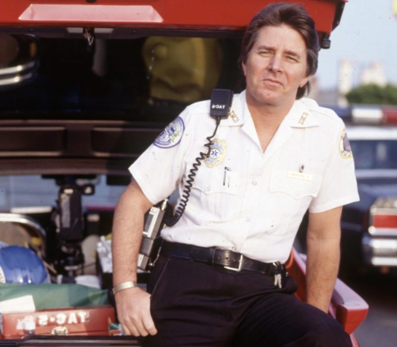Bobby Sherman a mis sa carrière de musicien entre parenthèses pour devenir pompier et sauver des vies