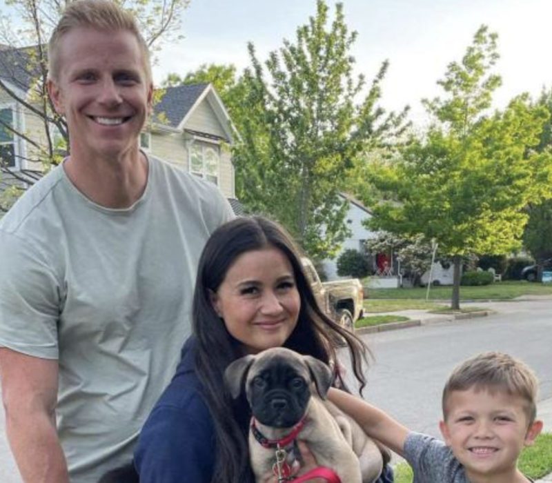 Sean Lowe et Catherine Giudici Lowe ont trouvé un nouveau foyer aimant pour leur chien après sa morsure. Ils sont reconnaissants pour les souvenirs qu'ils ont partagés avec lui et sont ravis de son nouveau chapitre