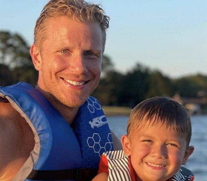 Sean Lowe et Catherine Giudici Lowe ont trouvé un nouveau foyer aimant pour leur chien après sa morsure. Ils sont reconnaissants pour les souvenirs qu'ils ont partagés avec lui et sont ravis de son nouveau chapitre