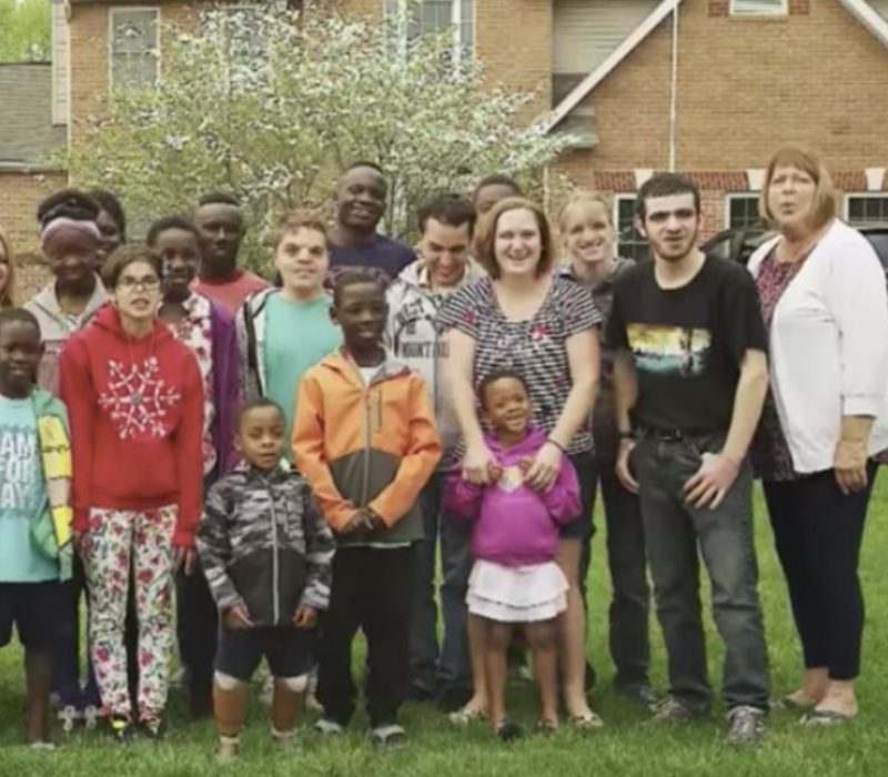 Un couple avec 38 enfants a une facture d'épicerie annuelle de 52 000 $ et n'a pas l'intention de la réduire de si tôt