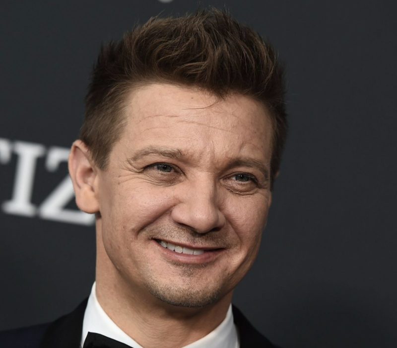 Après la mésaventure de Jeremy Renner avec sa motoneige, Paul Rudd lui a écrit une note humoristique, comme l'a révélé Jeremy Renner