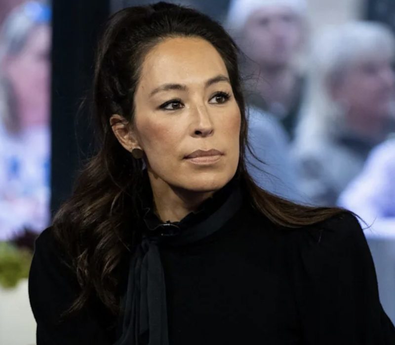 Après avoir discuté des défis qu'elle a rencontrés pour accepter son héritage, Joanna Gaines est maintenant en Corée du Sud