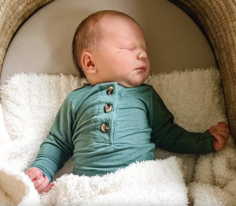 Cette mère n'a pas l'intention de laver son bébé pendant au moins un mois après sa naissance. C'est son choix