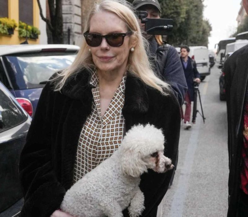 Une princesse née au Texas expulsée d'une villa de 533 millions de dollars à Rome construite il y a plus de 450 ans au milieu d'un conflit d'héritage