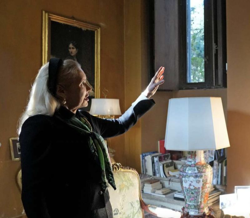 Une princesse née au Texas expulsée d'une villa de 533 millions de dollars à Rome construite il y a plus de 450 ans au milieu d'un conflit d'héritage