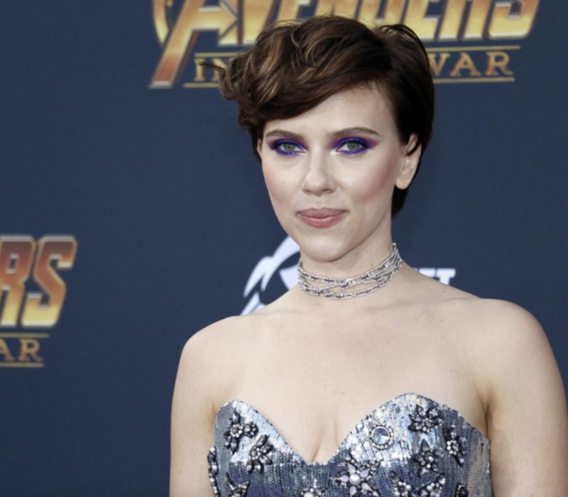 L'actrice Scarlett Johansson compare le fait de s'occuper d'un jeune enfant à une "relation émotionnellement violente"