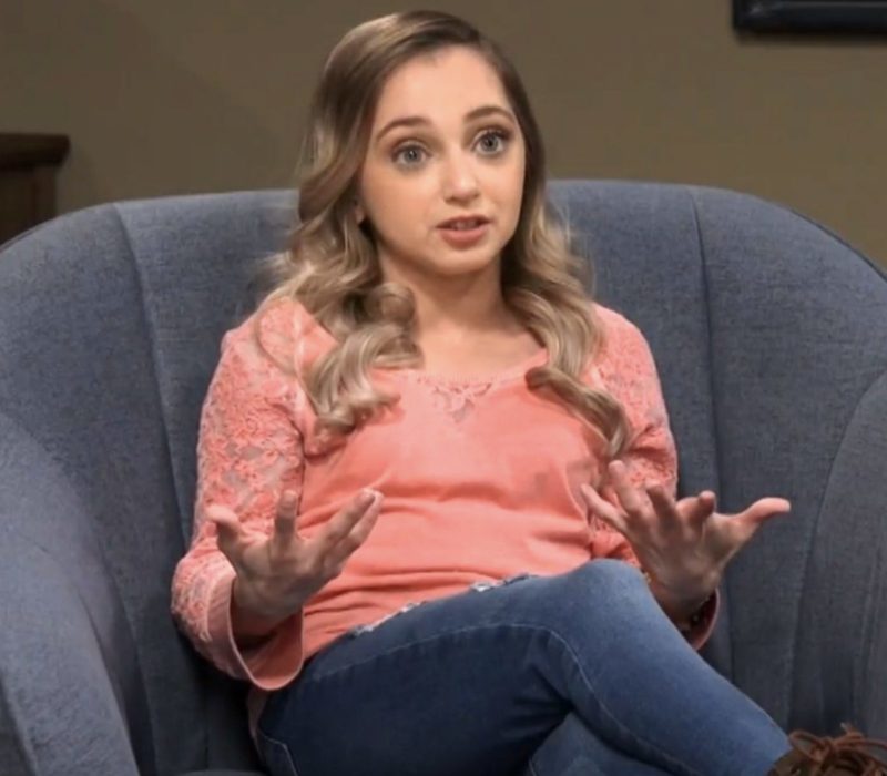 Shauna Rae défend fièrement ses "grands yeux brillants" après qu'un fan a remis en question leur taille. Cela a toujours été un non-problème
