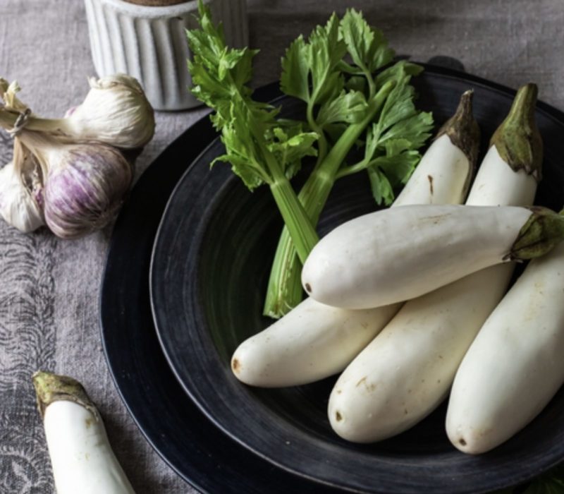 Voici l'histoire fascinante des aubergines : découvrez les origines inattendues de ce produit unique en son genre