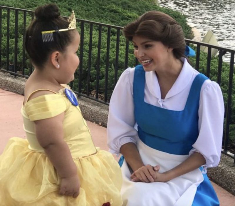 Ce qui aurait dû être un moment magique s'est transformé en un moment de larmes. La jeune fille rêvait depuis toujours de rencontrer sa princesse Disney préférée.