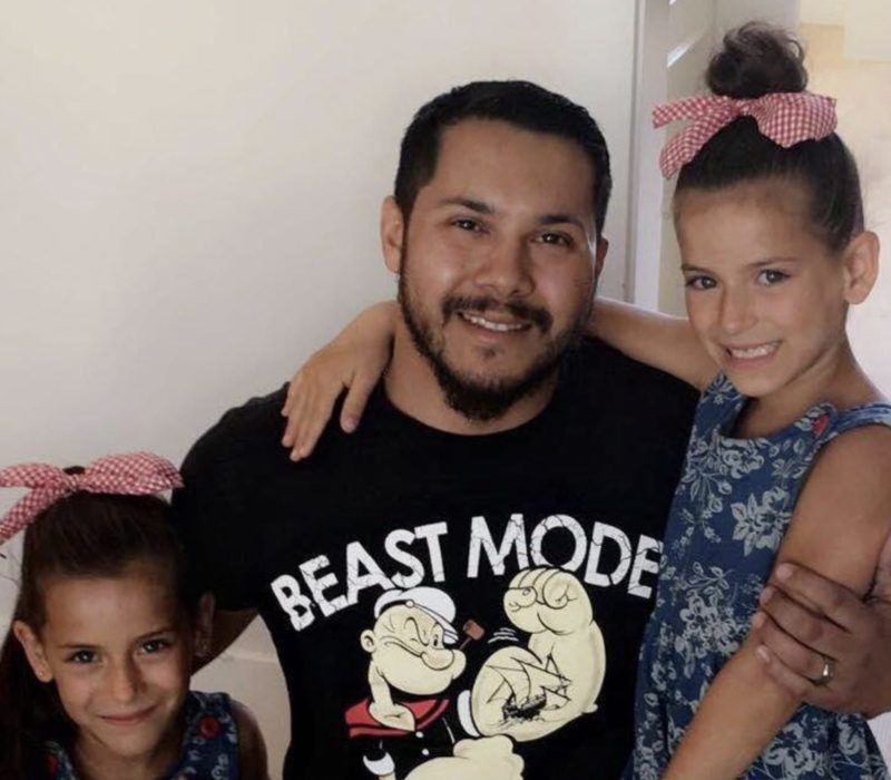 Découvrez les retrouvailles réconfortantes d'un vétéran de l'armée et de la petite fille dont il a sauvé la vie grâce à un don désintéressé de moelle osseuse