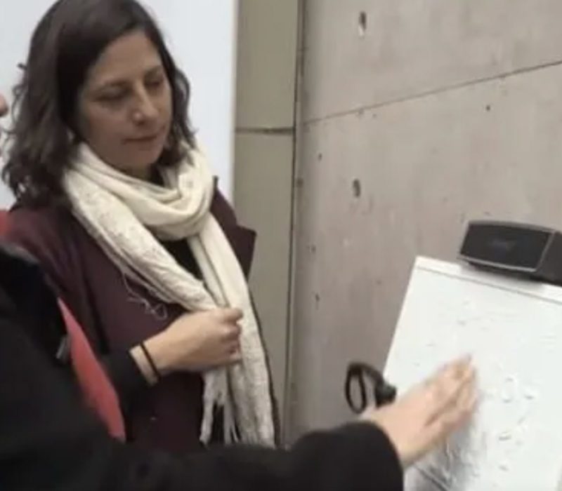 Les rues de cette ville offrent désormais la possibilité aux personnes aveugles d'apprécier des œuvres d'art