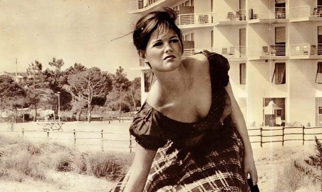 Claudia Cardinale ikonává válásának története a szépség, tehetség és kitartás összjátékaként alakult. A filmszakmában elért sikerei és kritikái egyaránt tanúsítják sokoldalúságát és elvitathatatlan jelenlétét.