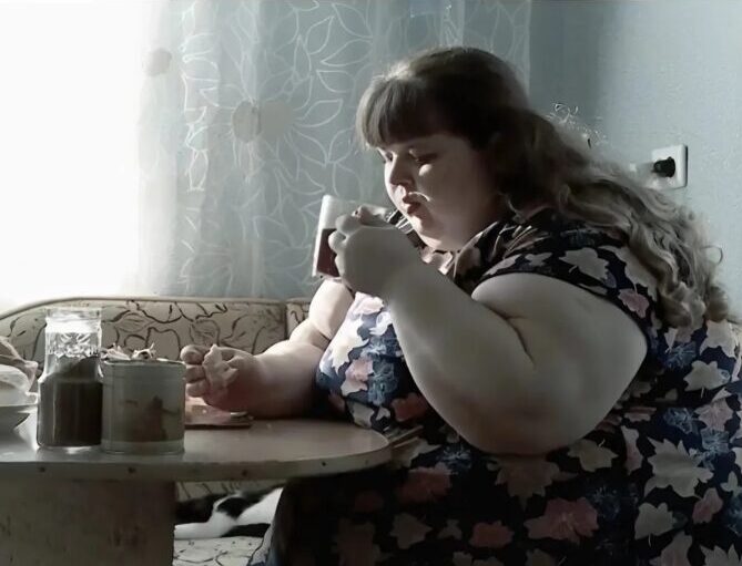 Miután a férje elhagyta egy másik nőért, majdnem 200 kg-ot fogyott. Íme, hogyan néz ki ma!