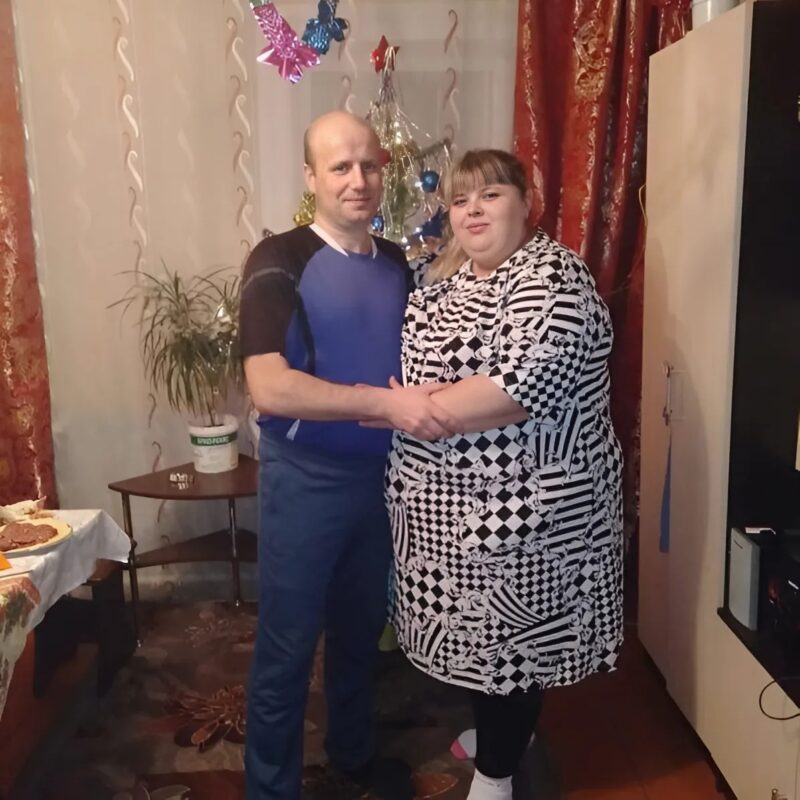 Miután a férje elhagyta egy másik nőért, majdnem 200 kg-ot fogyott. Íme, hogyan néz ki ma!