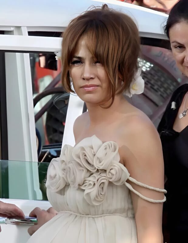 Jennifer Lopez és az anyaság csodálatos útja: ritka fotók, amelyek bemutatják fejlődését.