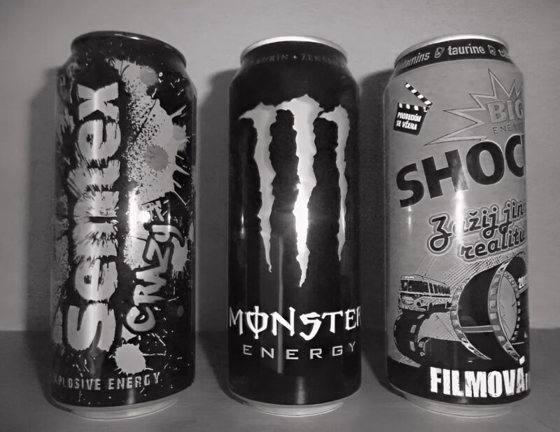 Egy nő elmeséli, mit tettek az energiaitalok a férjével, amikor 9 hónapos terhes volt.