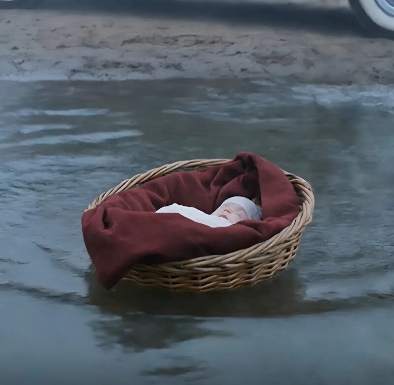Egy gazdag nő elhagyta újszülött gyermekét a folyóparton… de ami ezután történt, mindenkit megdöbbentett