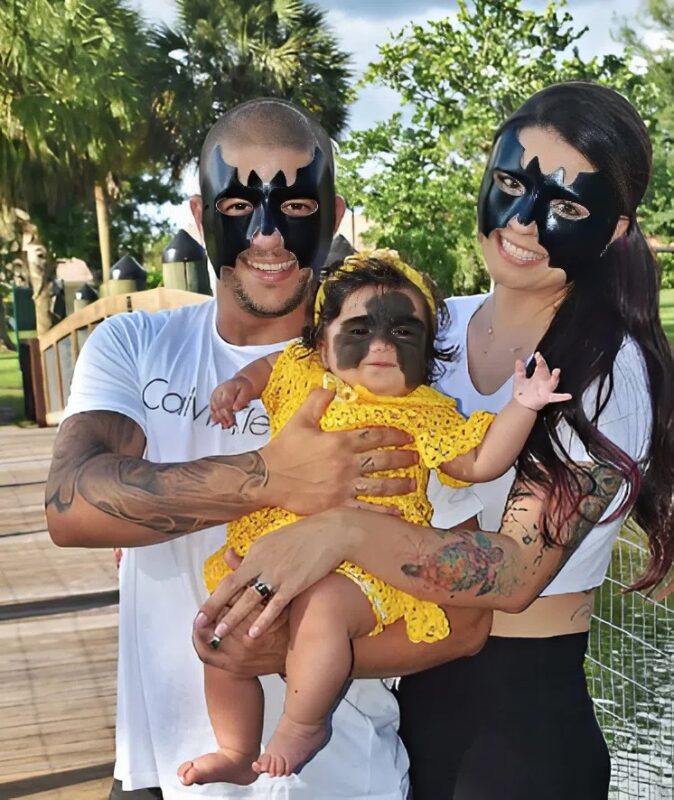 Egy „Batman-maszkos” anyajeggyel rendelkező kislány édesanyja azt állítja, hogy egy rejtélyes jótevő 60 000 dollárt fizetett az orvosi költségekre, hogy a kilenc hónapos baba befejezhesse az úttörő kezelést.